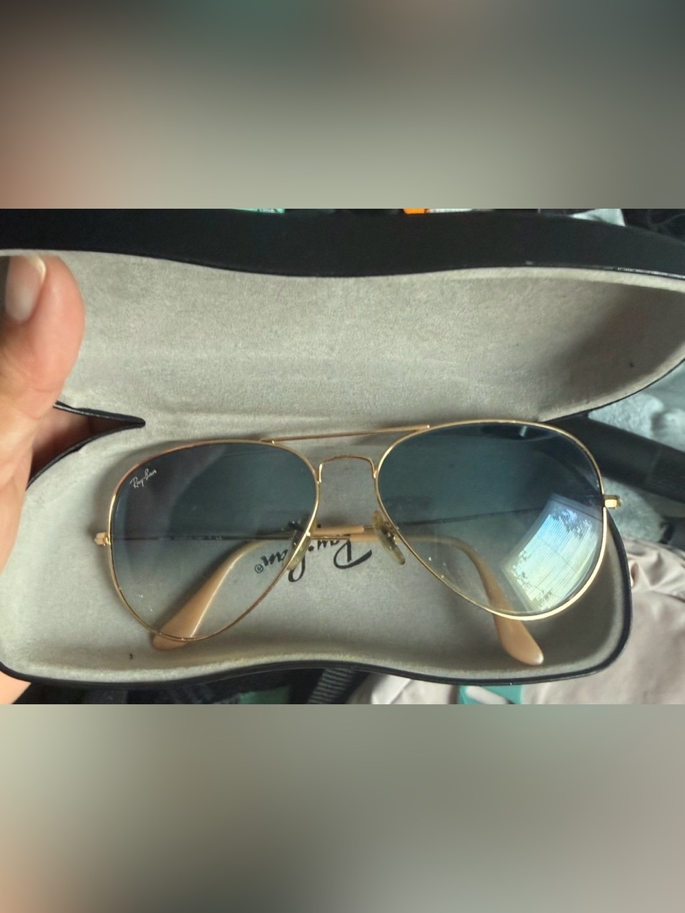 Ray-Ban Gold Aviator Sunglasses with Blue Gradient Lenses unisex